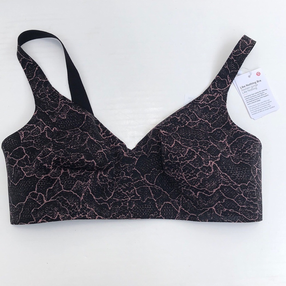 Lululemon “like nothing bra” black 34C NWT
